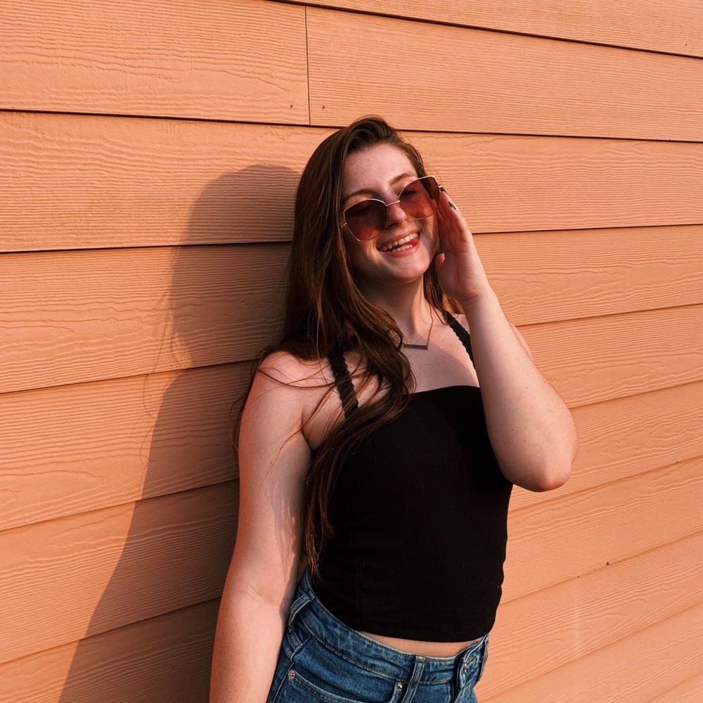 Meet your Posher, Anaclaire